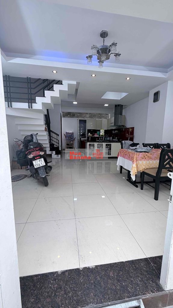 Nhà Ngợp Cần Bán Gấp