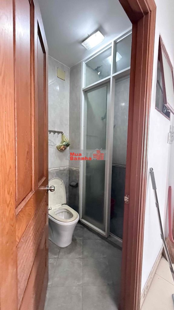 Nhà Ngợp Cần Bán Gấp
