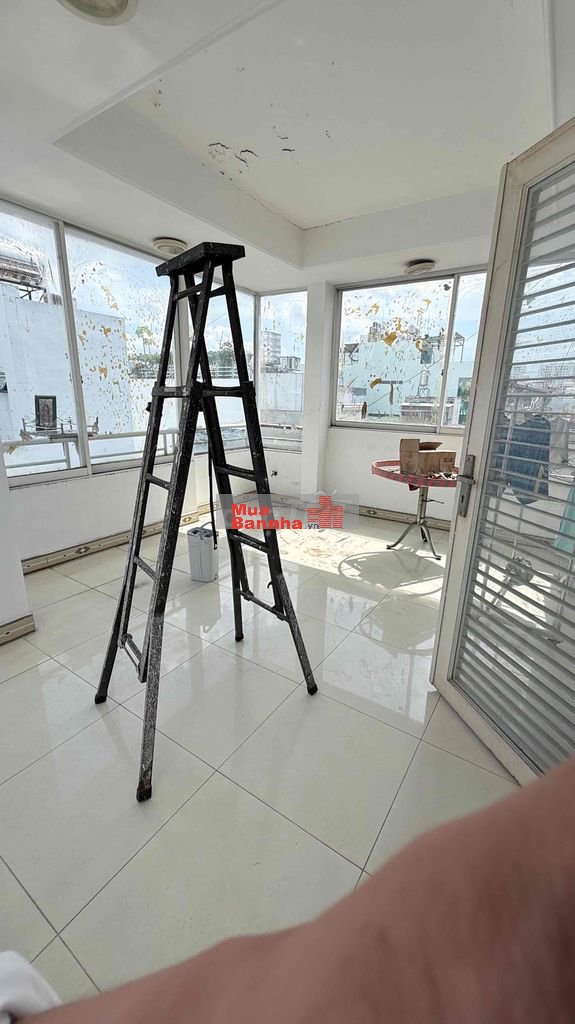 Nhà Ngợp Cần Bán Gấp