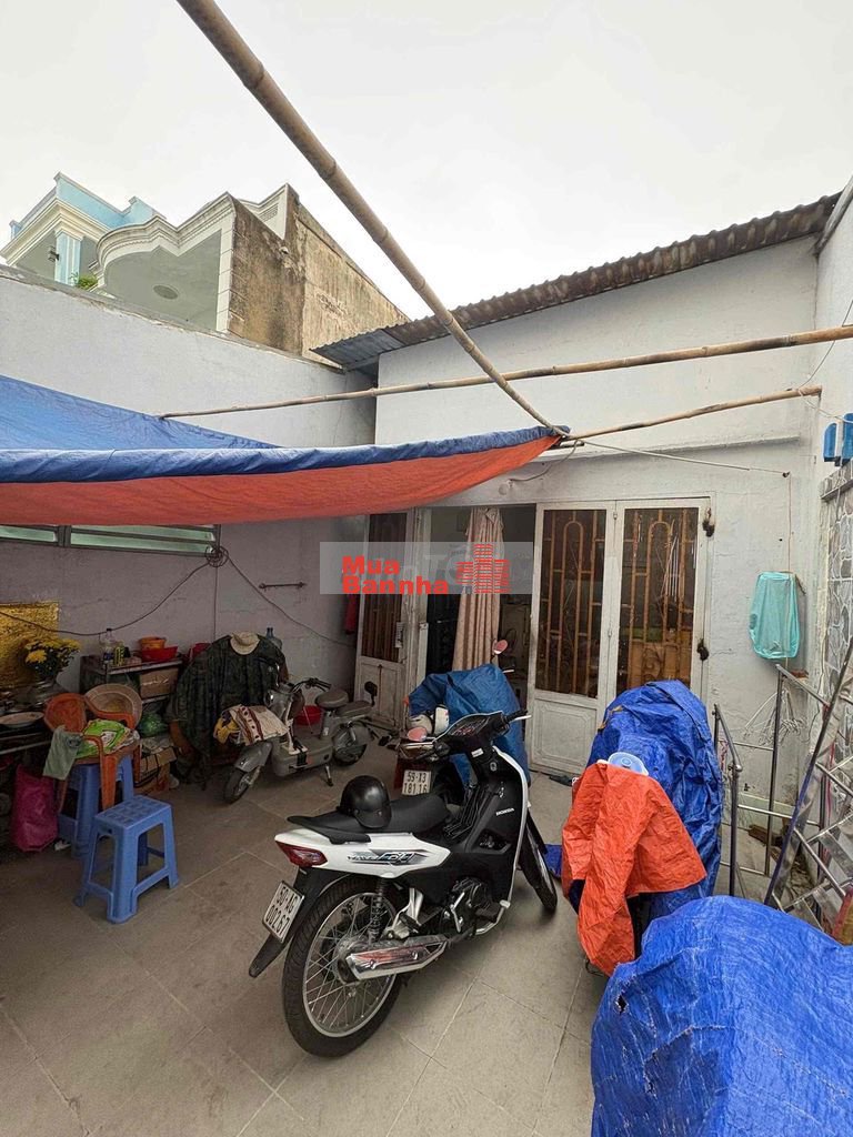 Nhà đường 11 (hẻm 84), hẻm thông xe hơi tránh nhau. Trường Thọ TĐ