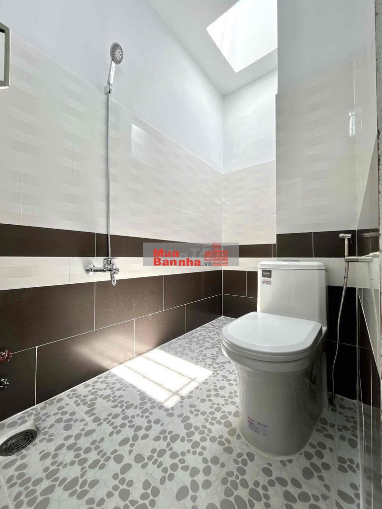 Bán Nhà hẻm ô tô VF3 đậu cửa hẻm 2266 Huỳnh Tấn Phát DT:6x6m 2Tầng 3pn