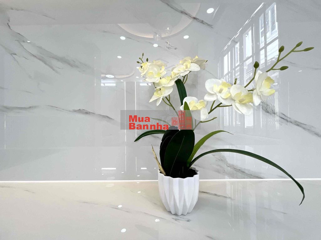 Bán Nhà hẻm ô tô VF3 đậu cửa hẻm 2266 Huỳnh Tấn Phát DT:6x6m 2Tầng 3pn