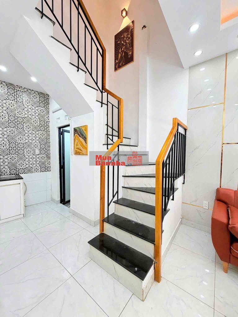 CHỈ 3.38 TỶ NHÀ RIÊNG GẦN EMART Gò Vấp, 3 tầng 60m2 sd