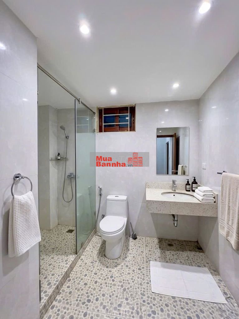 BÁN NHÀ 2 TẦNG - OTO ĐỖ CỬA - 68M2 - SÁT GIGAMALL