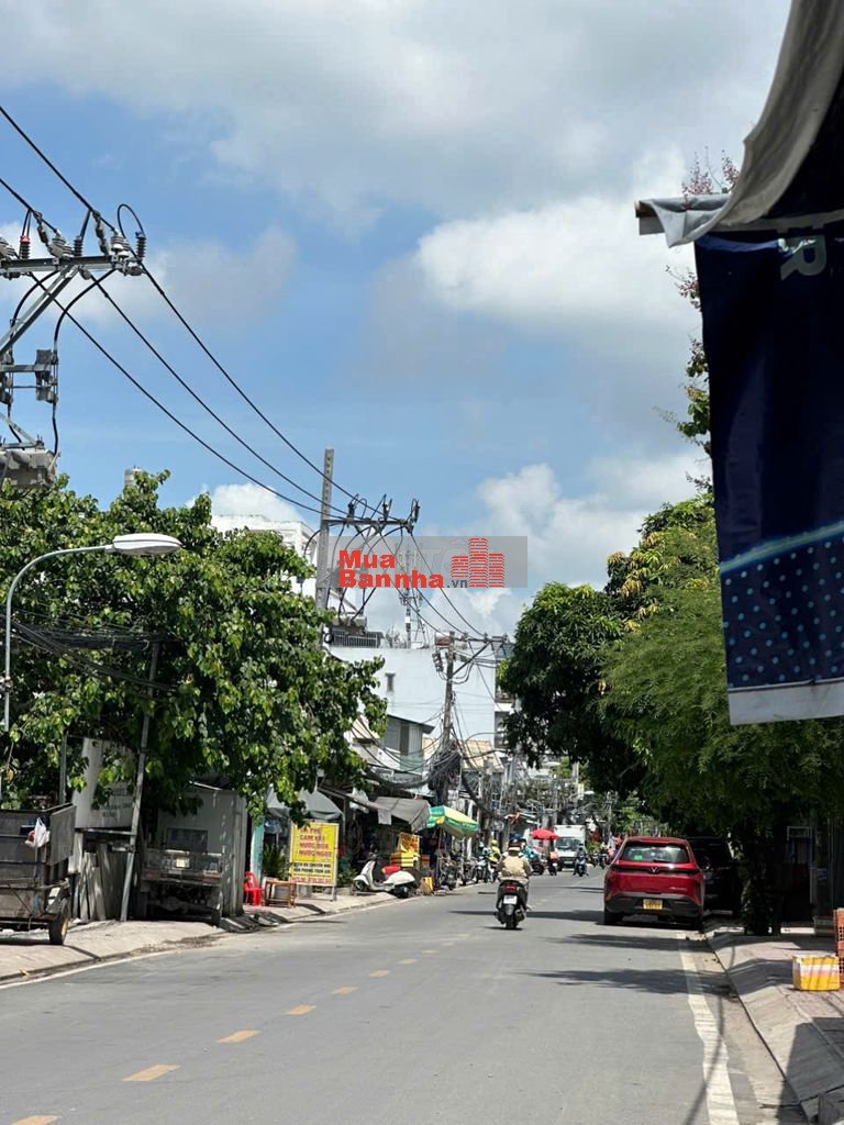 BÁN NHÀ 2 TẦNG - OTO ĐỖ CỬA - 68M2 - SÁT GIGAMALL