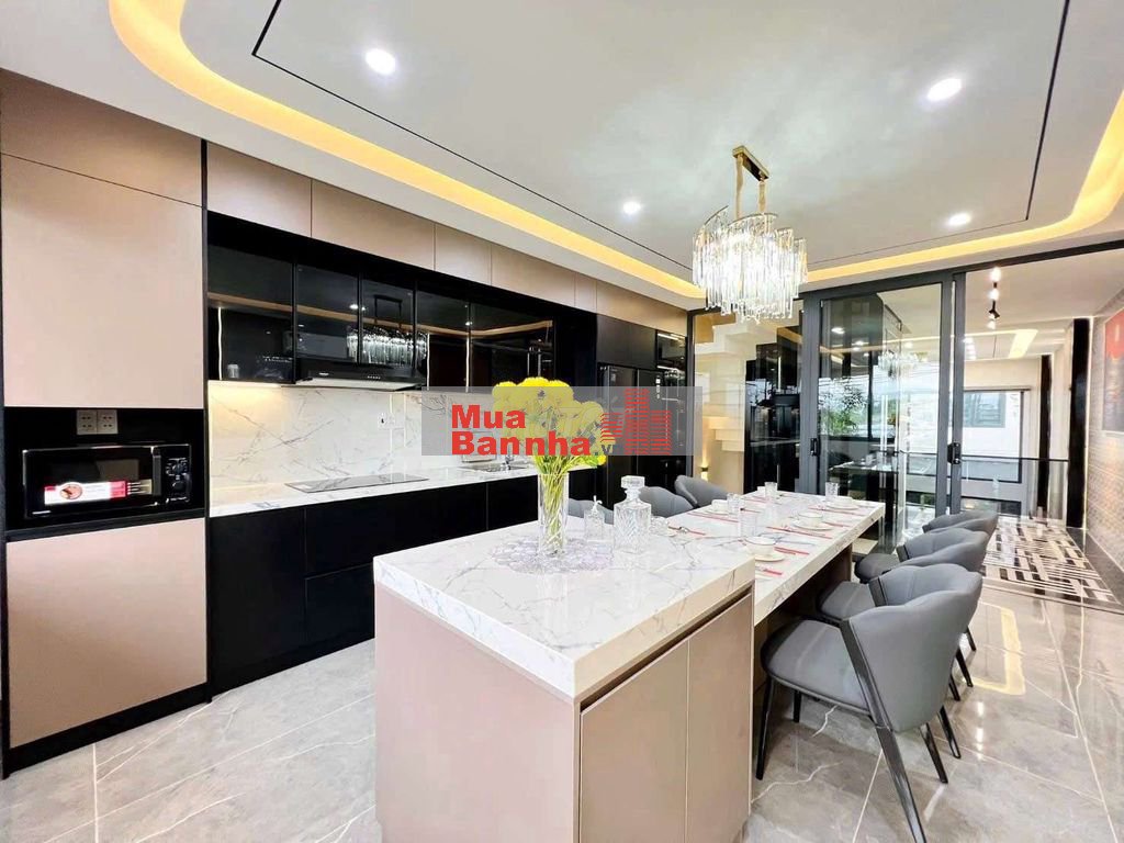Giảm 500tr, Siêu phẩm Thang máy 4,3x18m Đường 8m Thạnh xuân 25