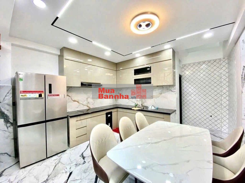 Nhà phố 4x14m 1lững 3 lầu đường 8m thông gần công viên Tân thới hiệp21