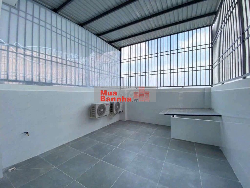 Nhà phố 4x14m 1lững 3 lầu đường 8m thông gần công viên Tân thới hiệp21