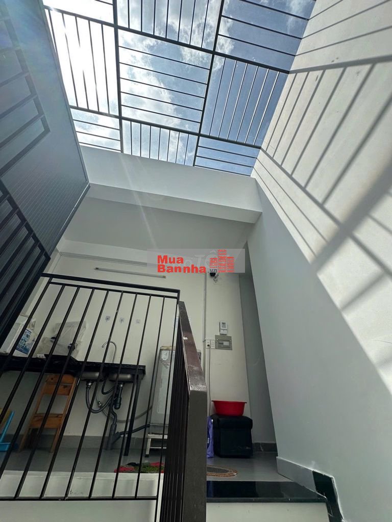 Mặt Tiền 10m KDC Lê Bôi Xe Tải Đậu - 5 Tầng - 35Tr/Tháng - 9.xx Tỷ
