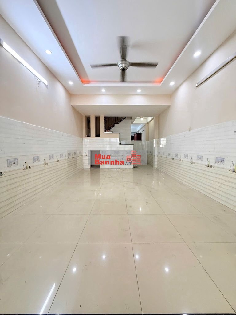 Bán nhà Bình Tân đường Gò Xoài kế Chợ DT 4 X 17m 3L 4PN hẻm ô tô thông