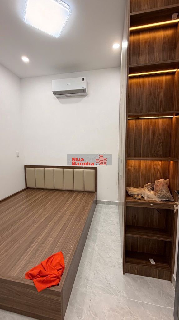 Bán căn nhà full nôi thất 97(5x19,5) tiện ích xung quanh đầy đủ