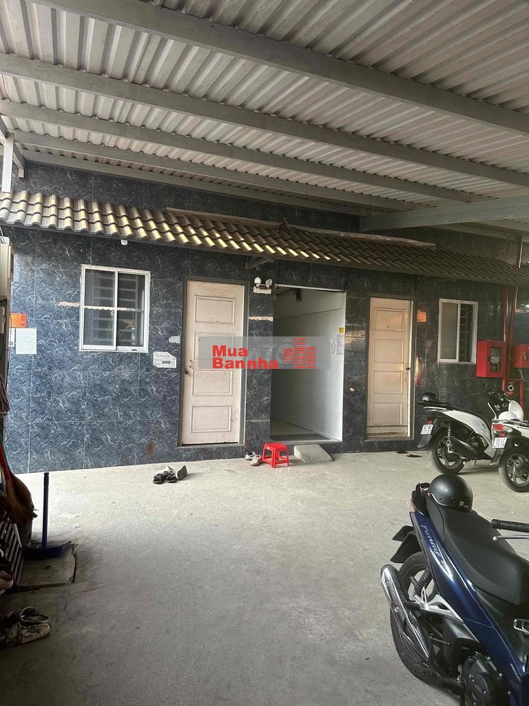 chính chủ cần bán căn nhà diện tích đất 250m2 xây dựng 160m2 1t 3L