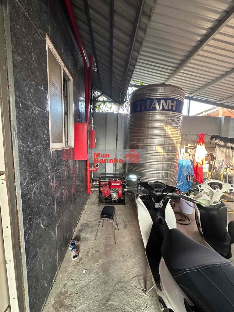 chính chủ cần bán căn nhà diện tích đất 250m2 xây dựng 160m2 1t 3L