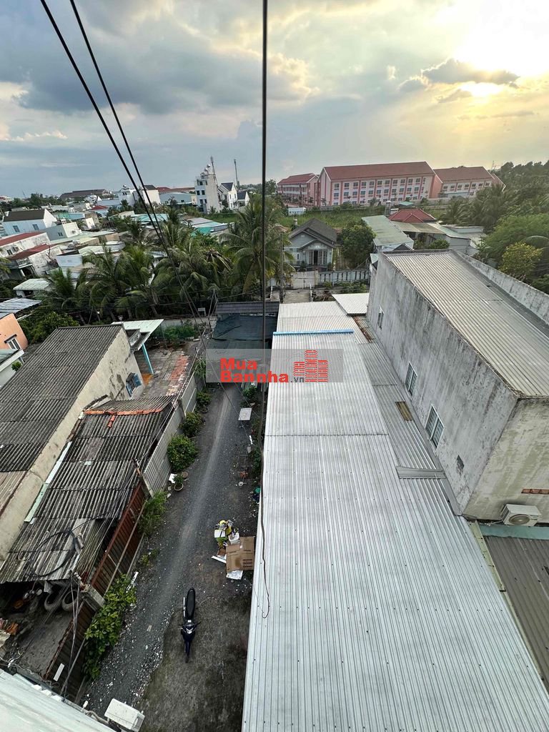 chính chủ cần bán căn nhà diện tích đất 250m2 xây dựng 160m2 1t 3L